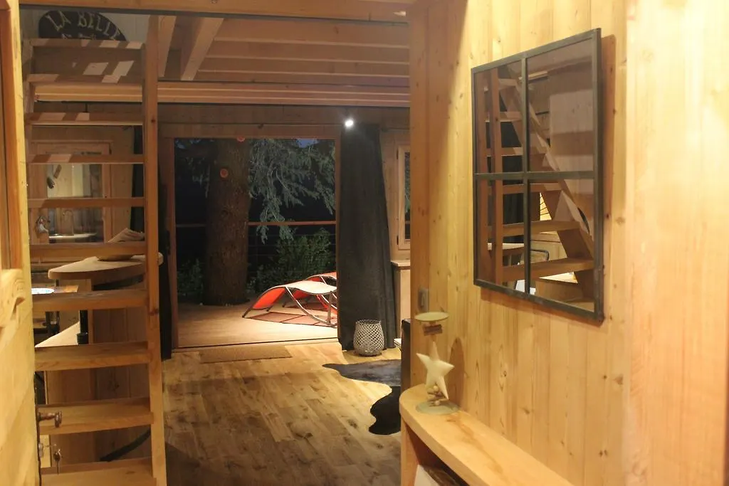 Domaine Des Grands Cedres Bed and Breakfast Cordelle