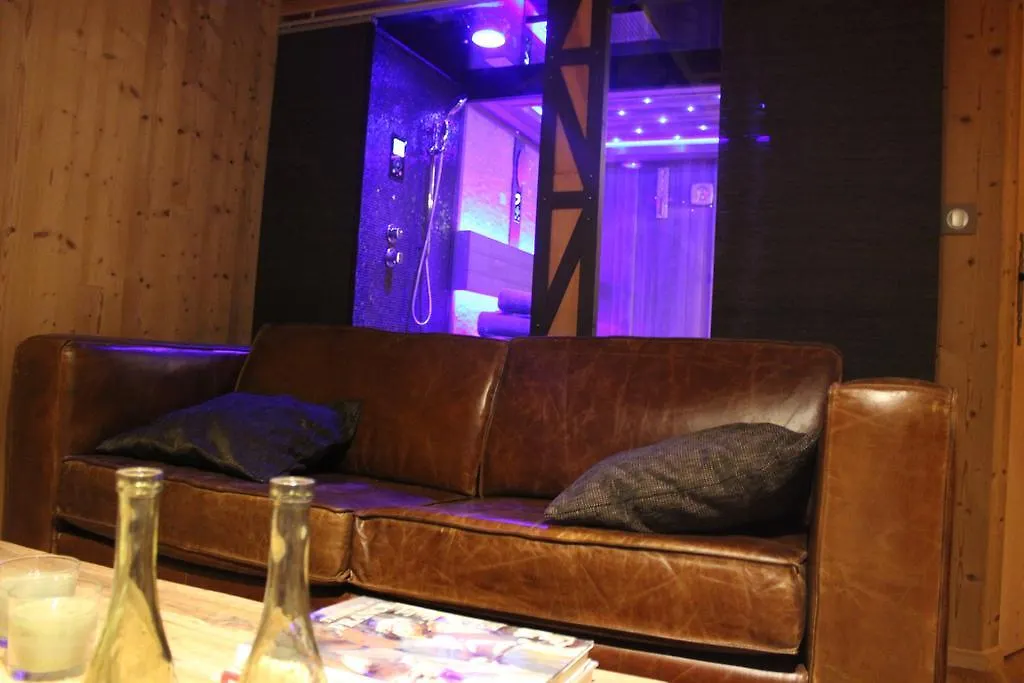 *** Bed & Breakfast Domaine Des Grands Cedres - Maison D'Hotes Guest House Cordelle France